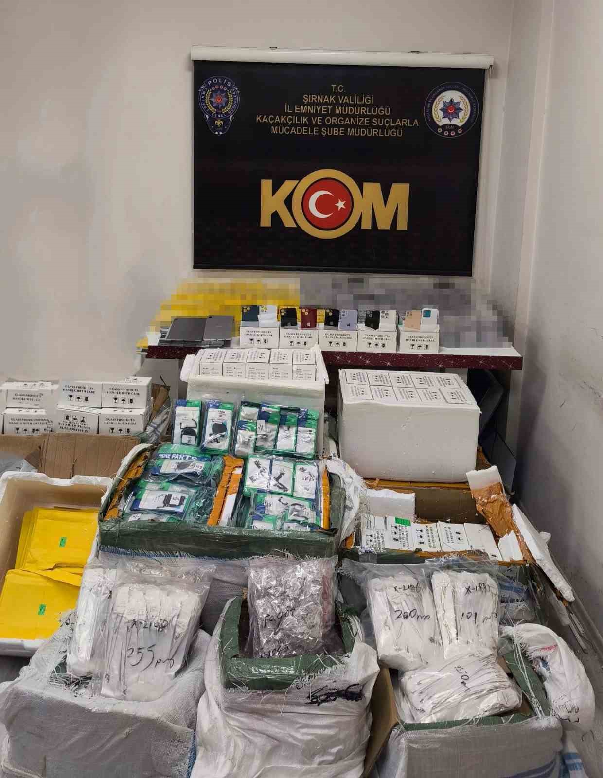 Şırnak&rsquo;ta asayiş, narkotik ve ka&ccedil;ak&ccedil;ılık operasyonunda 5 tutuklama
