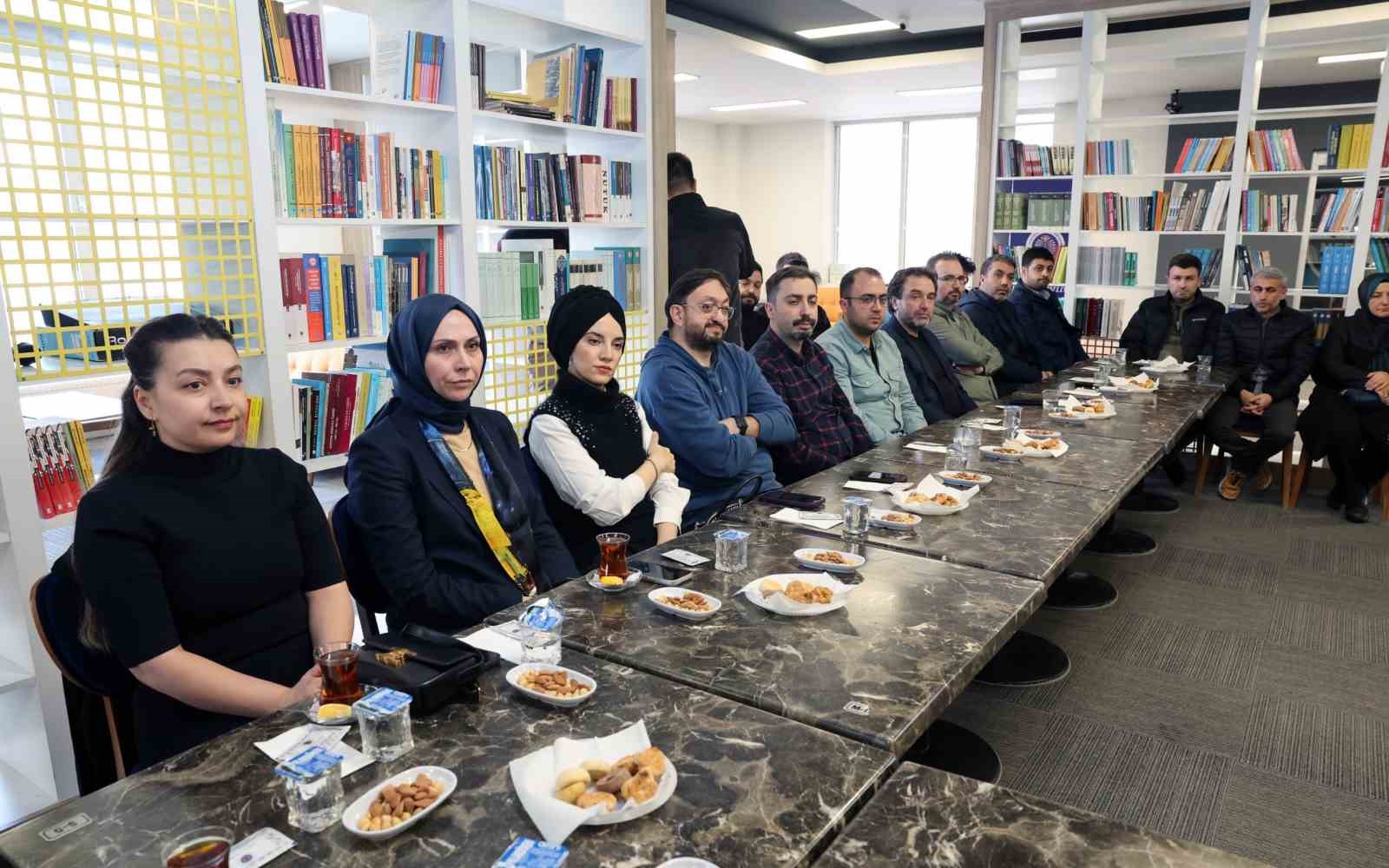 Atat&uuml;rk &Uuml;niversitesinde TEKNOFEST akademik danışmanlar toplantısı d&uuml;zenlendi
