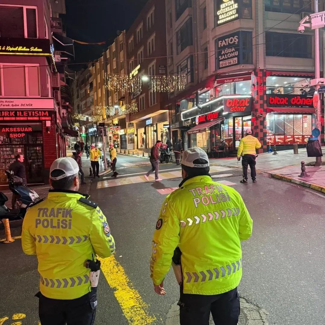 Yaya yolunu kullanan s&uuml;r&uuml;c&uuml;lere ceza
