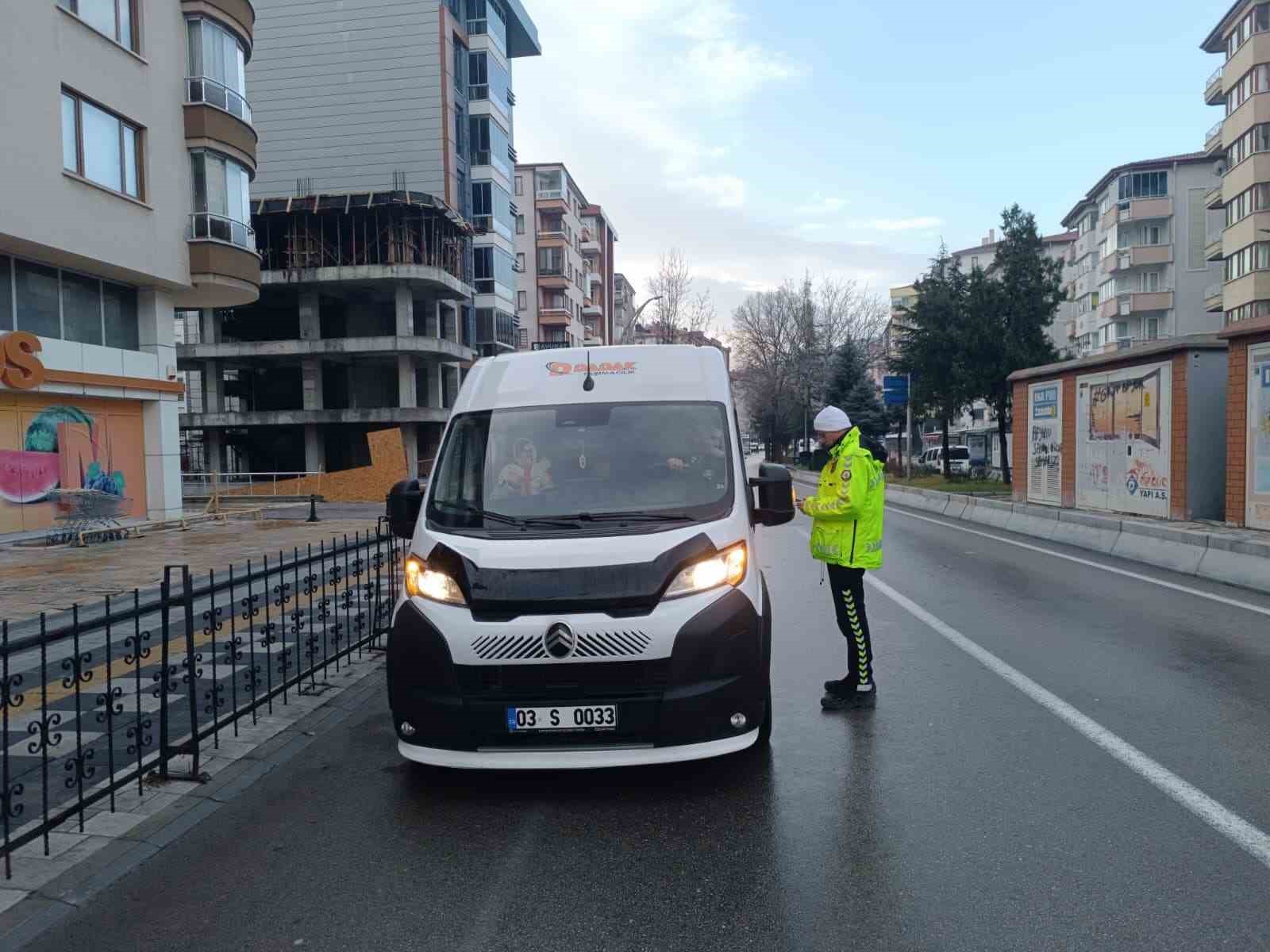 Okul servis ara&ccedil;larına y&ouml;nelik denetim
