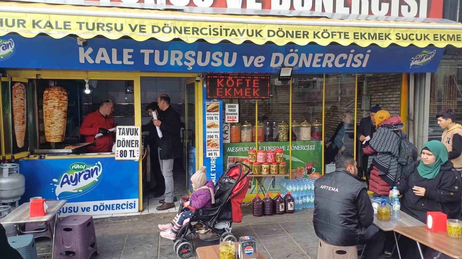 Seyyardan başladı kendi d&uuml;kkanını kurdu
