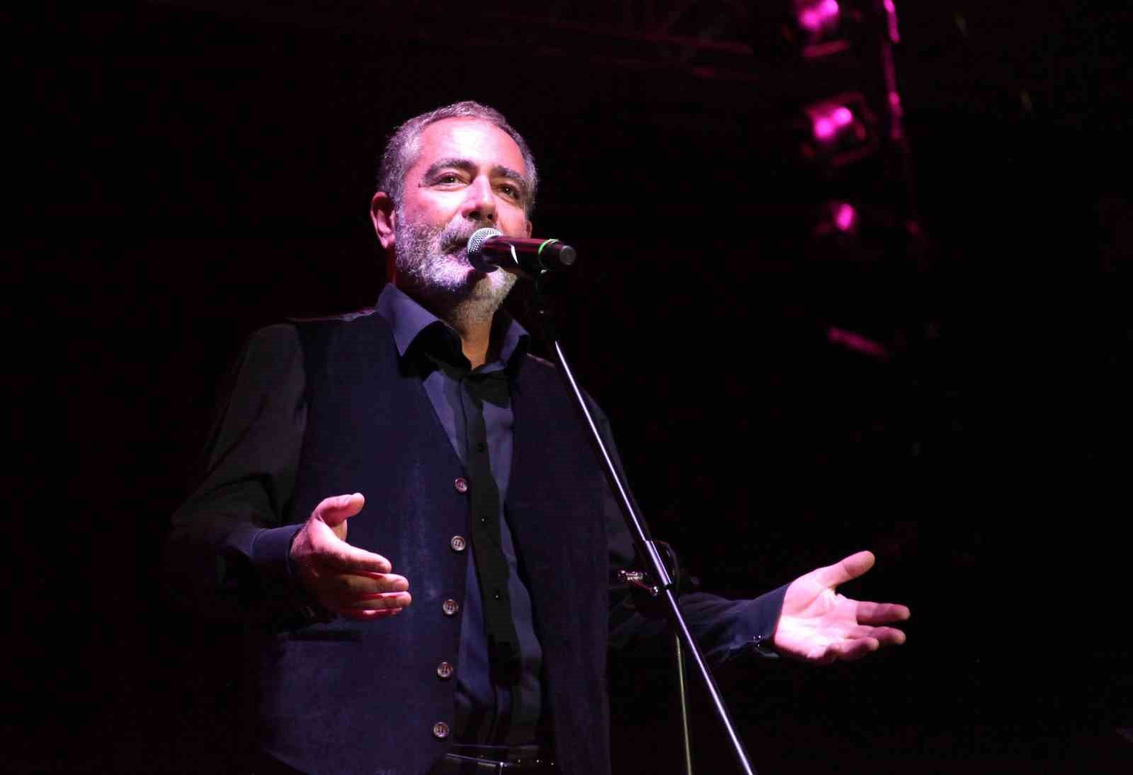 Radyonun Yıldızları &lsquo;Onur &Ouml;d&uuml;l&uuml;&rsquo; sahipleri a&ccedil;ıklandı
