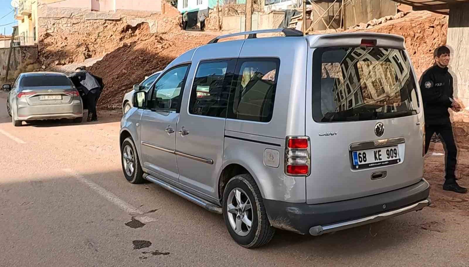 Operasyonda &lsquo;dur&rsquo; ihtarına uymadı, kovalamaca sonucu uyuşturucuyla yakalandı
