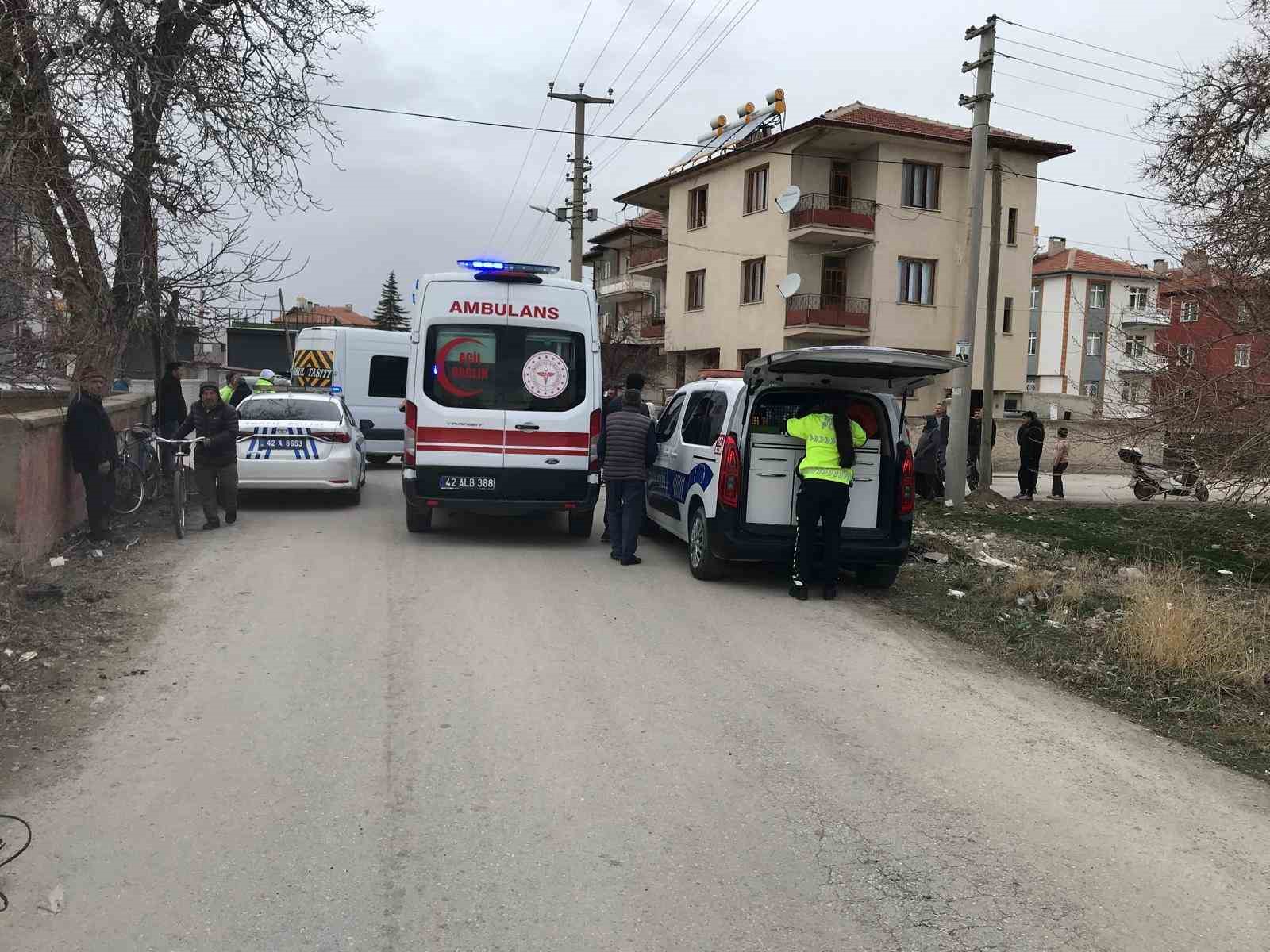 Konya&rsquo;da okul servisi belediye aracı ile &ccedil;arpıştı: 5 yaralı
