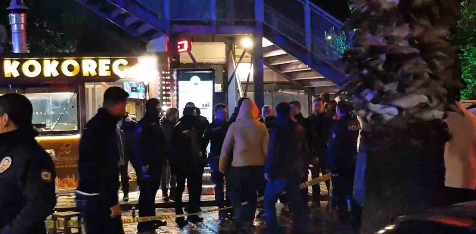 Edremit’te kokoreç dükkanına silahlı saldırı: 2’si ağır 3 yaralı