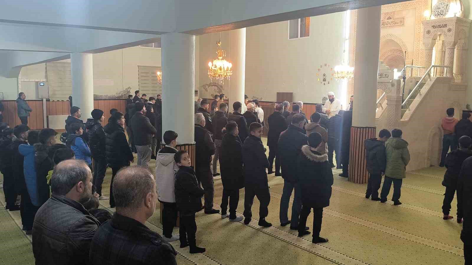 Gercüş’te Berat Kandili coşkuyla kutlandı