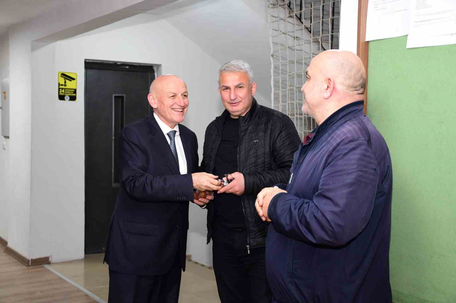 Başkan Kul: "Mazlumların acısını y&uuml;reğimizde yaşıyoruz"
