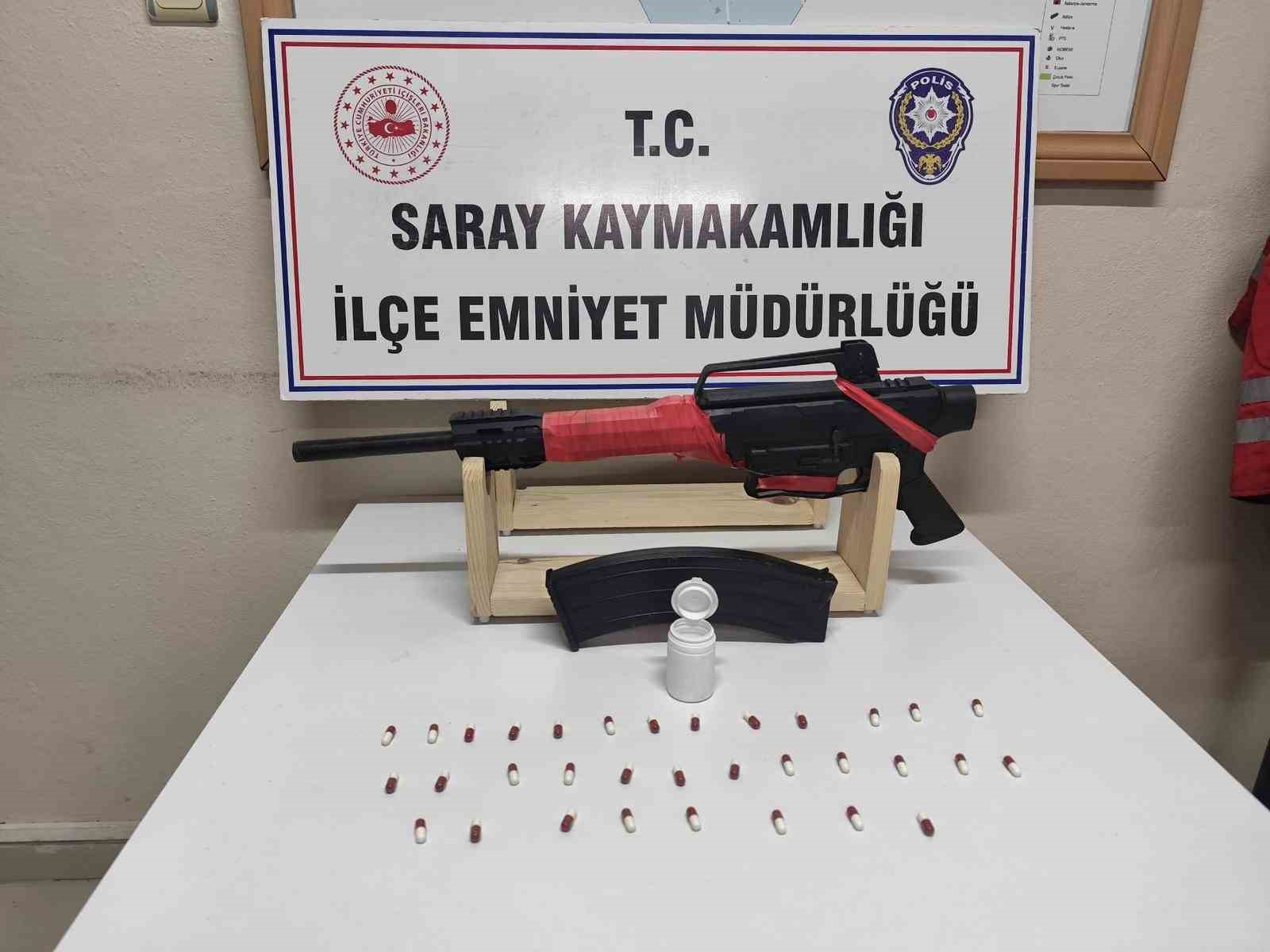 Tekirdağ’da uyuşturucu ve silah operasyonu: 4 gözaltı