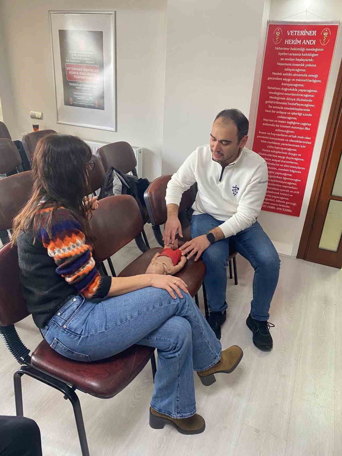 Veteriner hekimlere ilkyardım eğitimi
