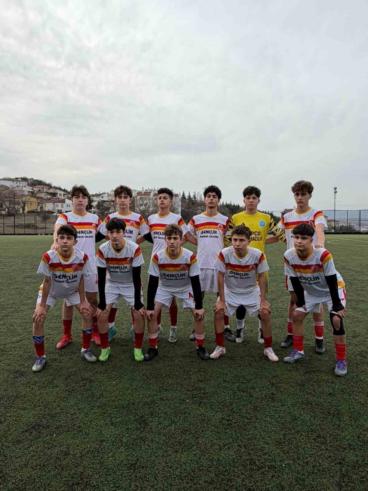 U14 Bilecik Gen&ccedil;ler Ligi&rsquo;nin şampiyonu 1299 Bilecikspor Kul&uuml;b&uuml; oldu

