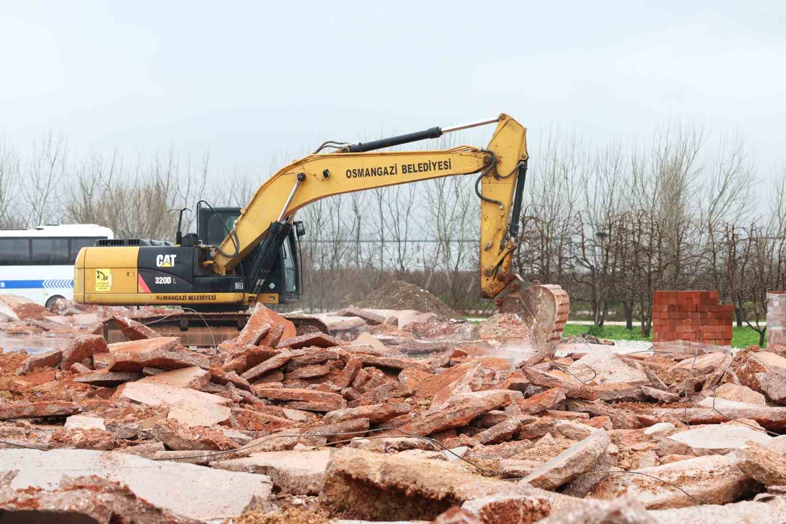 Osmangazi&rsquo;de tarım arazilerini tahrip edenlere anında m&uuml;dahale

