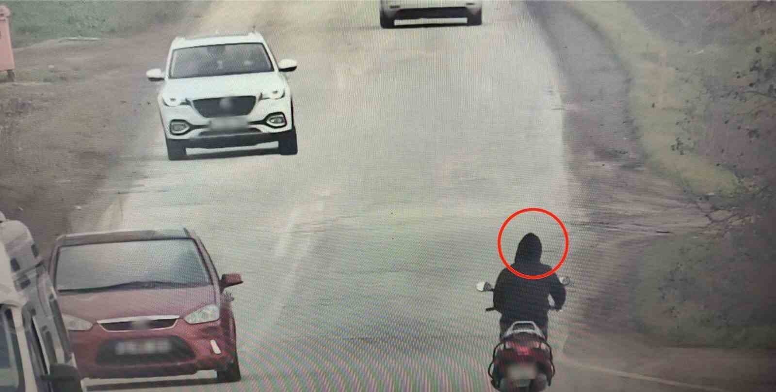 Bursa&rsquo;da kask takmayan s&uuml;r&uuml;c&uuml;ler mobeseye yakalandı
