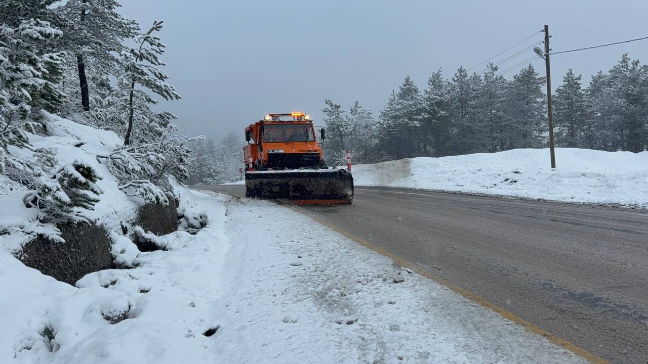 Karab&uuml;k&rsquo;&uuml;n y&uuml;ksek kesimleri yeniden beyaza b&uuml;r&uuml;nd&uuml;
