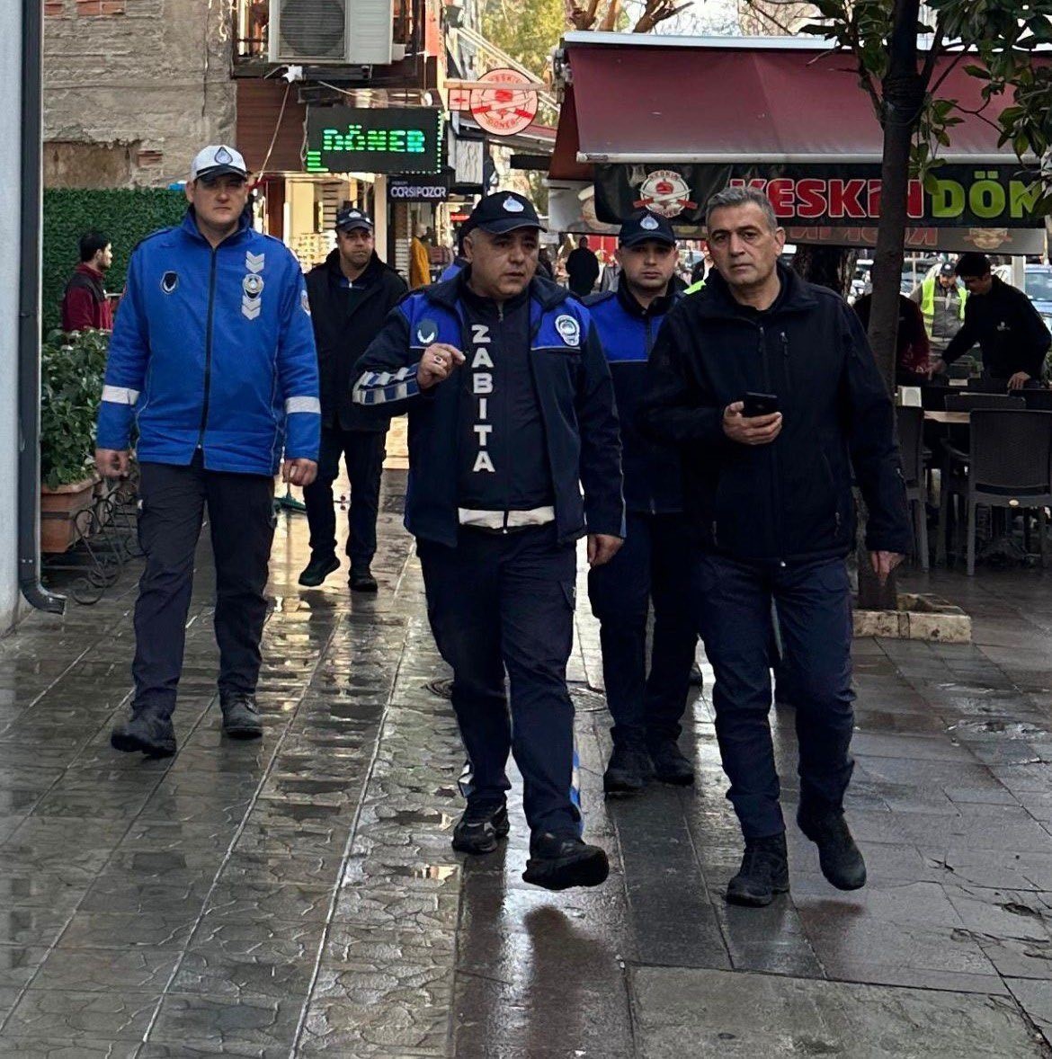 Manisa Büyükşehir’den Salihli’de kaldırım denetimi