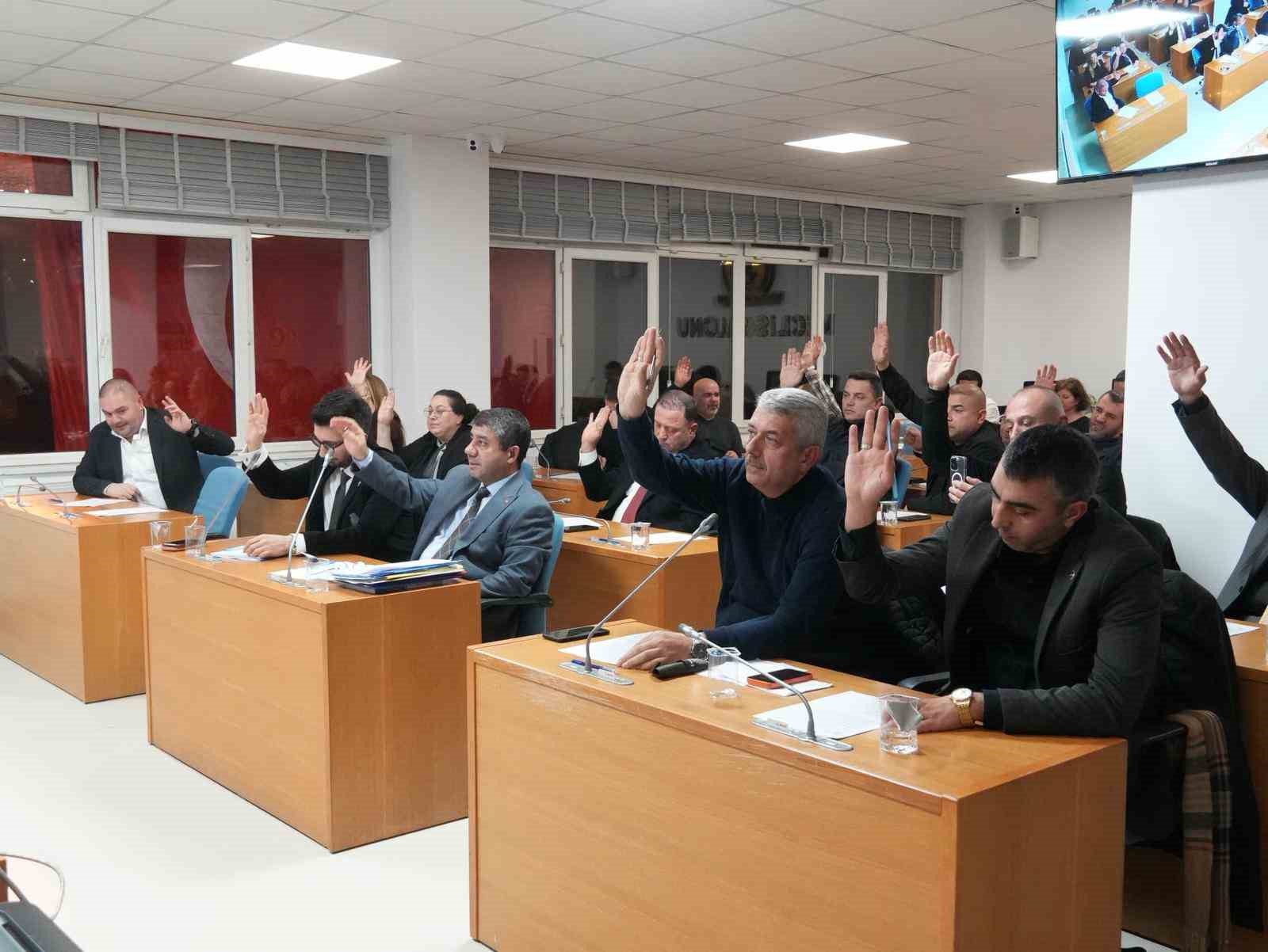 D&uuml;zce Belediye Meclisi 47 g&uuml;ndem maddesini g&ouml;r&uuml;şt&uuml;
