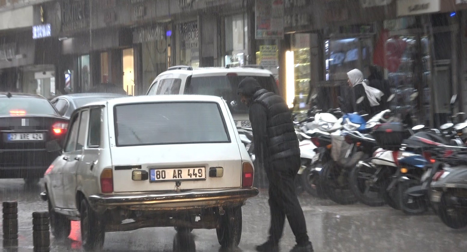 Kilis’te sağanak yağış etkili oldu