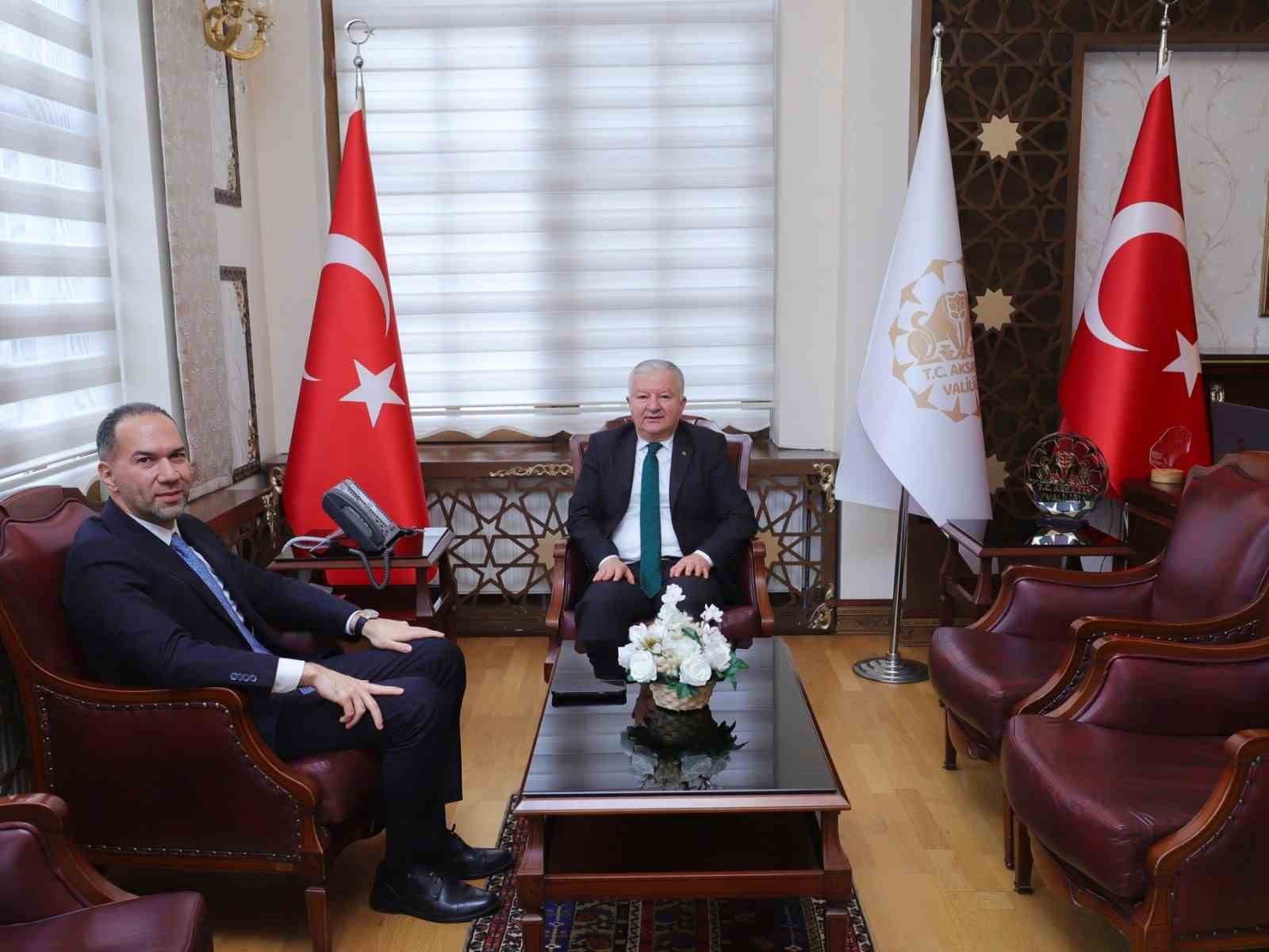 Niğde ve AKsaray arasında g&ouml;n&uuml;l k&ouml;pr&uuml;s&uuml;
