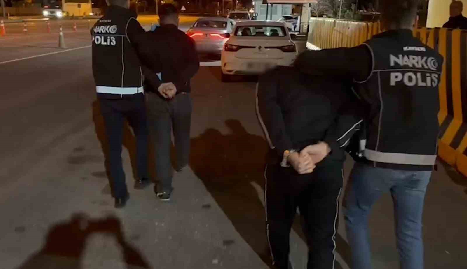 Kayseri&rsquo;de 26 bin adet uyuşturucu hap ele ge&ccedil;irildi
