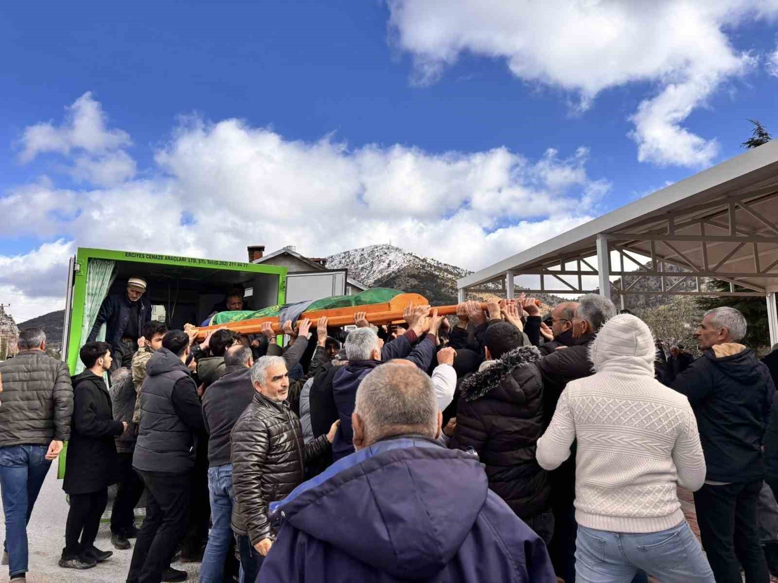 Burdur&rsquo;daki kazada hayatını kaybeden gence memleketi Konya&rsquo;da acı veda
