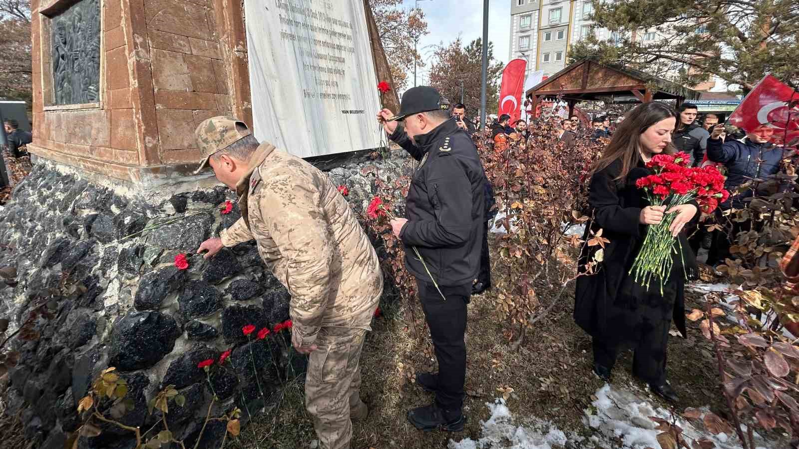 Van&rsquo;da donarak şehit olan 120 kahraman &ccedil;ocuk unutulmadı
