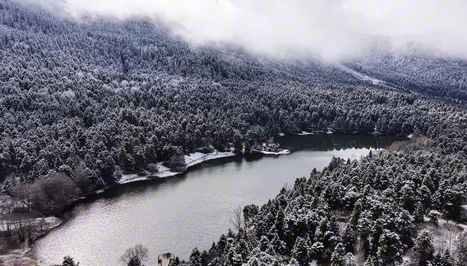 G&ouml;lc&uuml;k Tabiat Parkı&rsquo;nda kış g&uuml;zelliği
