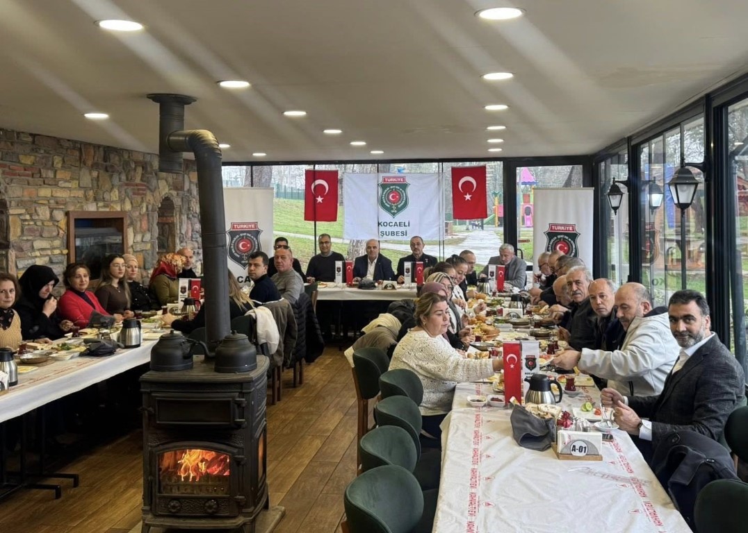 Kartepe Belediyesi şehit yakınları ve gazileri ağırladı
