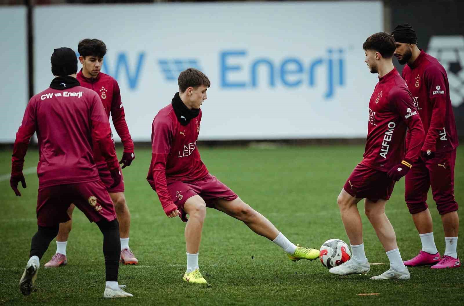 Galatasaray, İstanbulspor ma&ccedil;ı hazırlıklarını tamamladı
