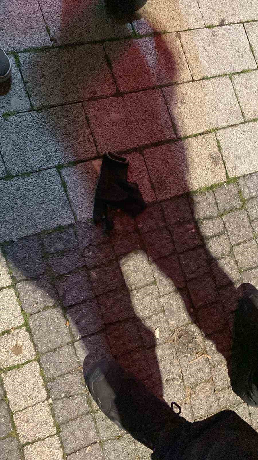 AK Parti Marmara ilçe binasına taşlı saldırı 