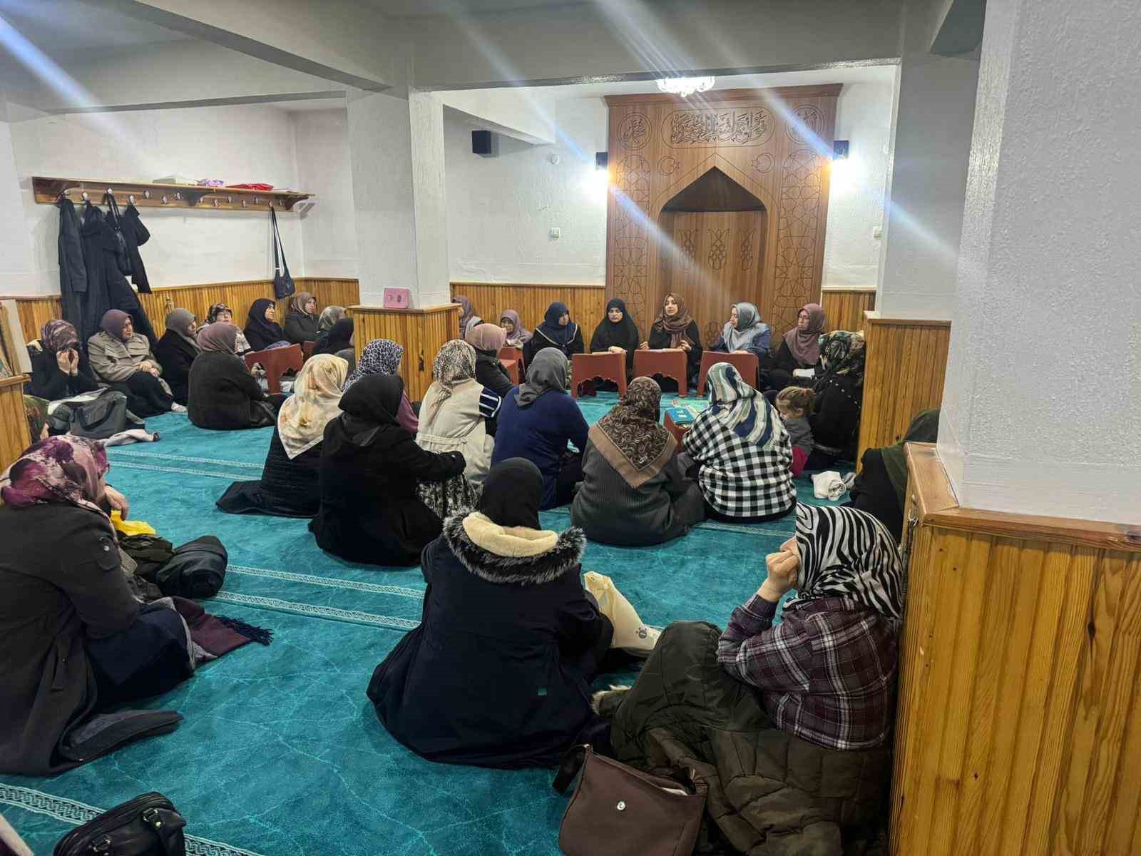 M&uuml;ft&uuml;l&uuml;ğ&uuml;n kandil programları devam ediyor
