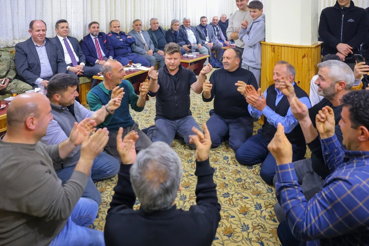 D&ouml;vmekaya k&ouml;y konağında k&uuml;lt&uuml;r buluşması ger&ccedil;ekleştirildi
