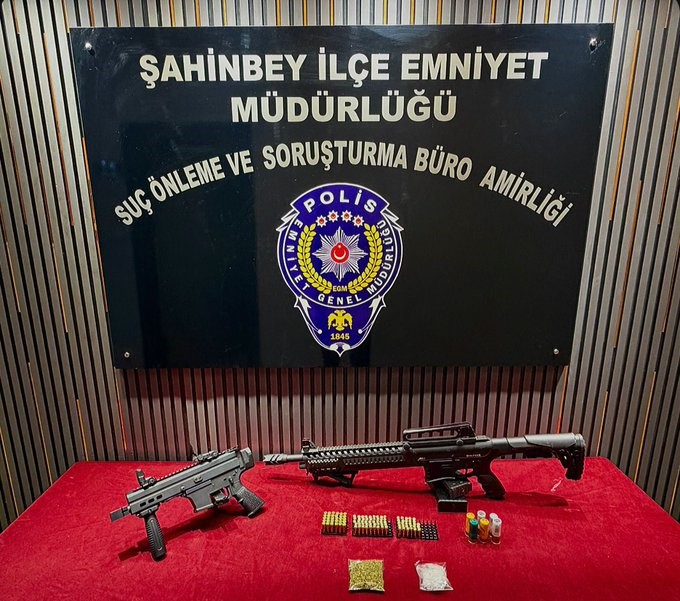 Yağma ve hırsızlık su&ccedil;undan aranan h&uuml;k&uuml;ml&uuml; yakalandı
