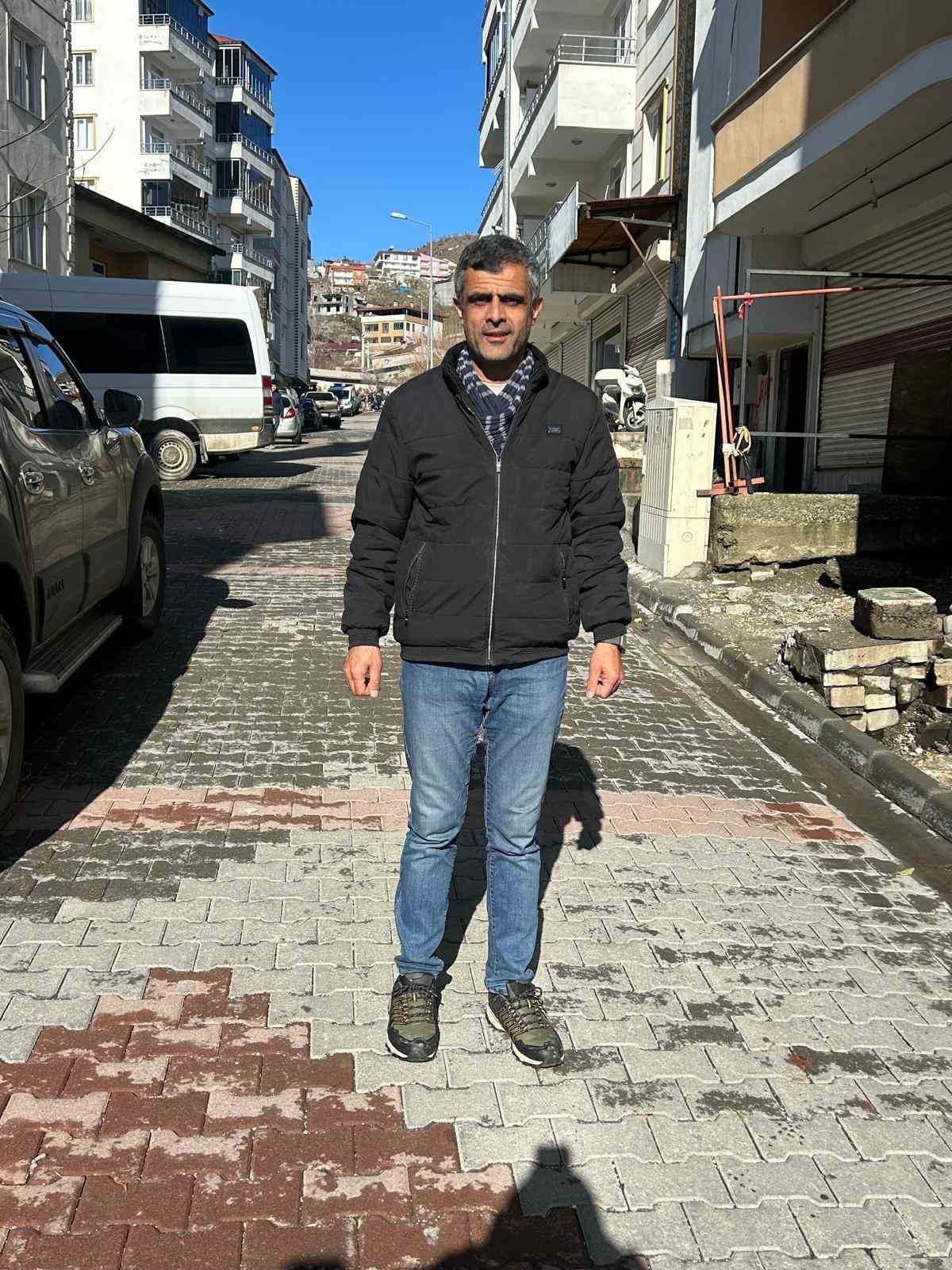 Kulp&rsquo;ta ağır ve orta hasarlı yapılar i&ccedil;in tahliye ve bor&ccedil;landırma s&uuml;reci başladı
