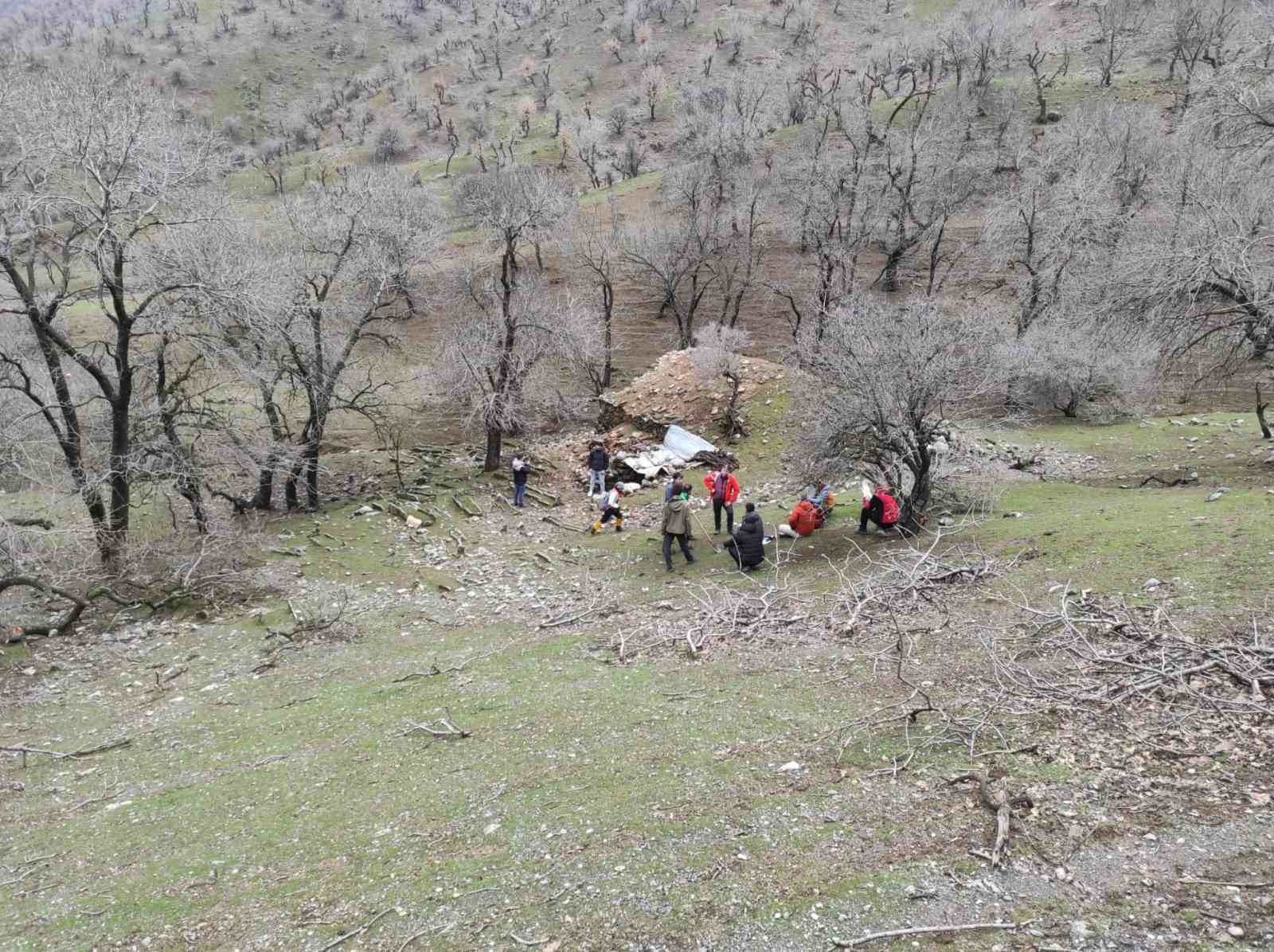 Batman&rsquo;da keşfedilen gizemli yeraltı camisi ziyaret&ccedil;i akınına uğruyor
