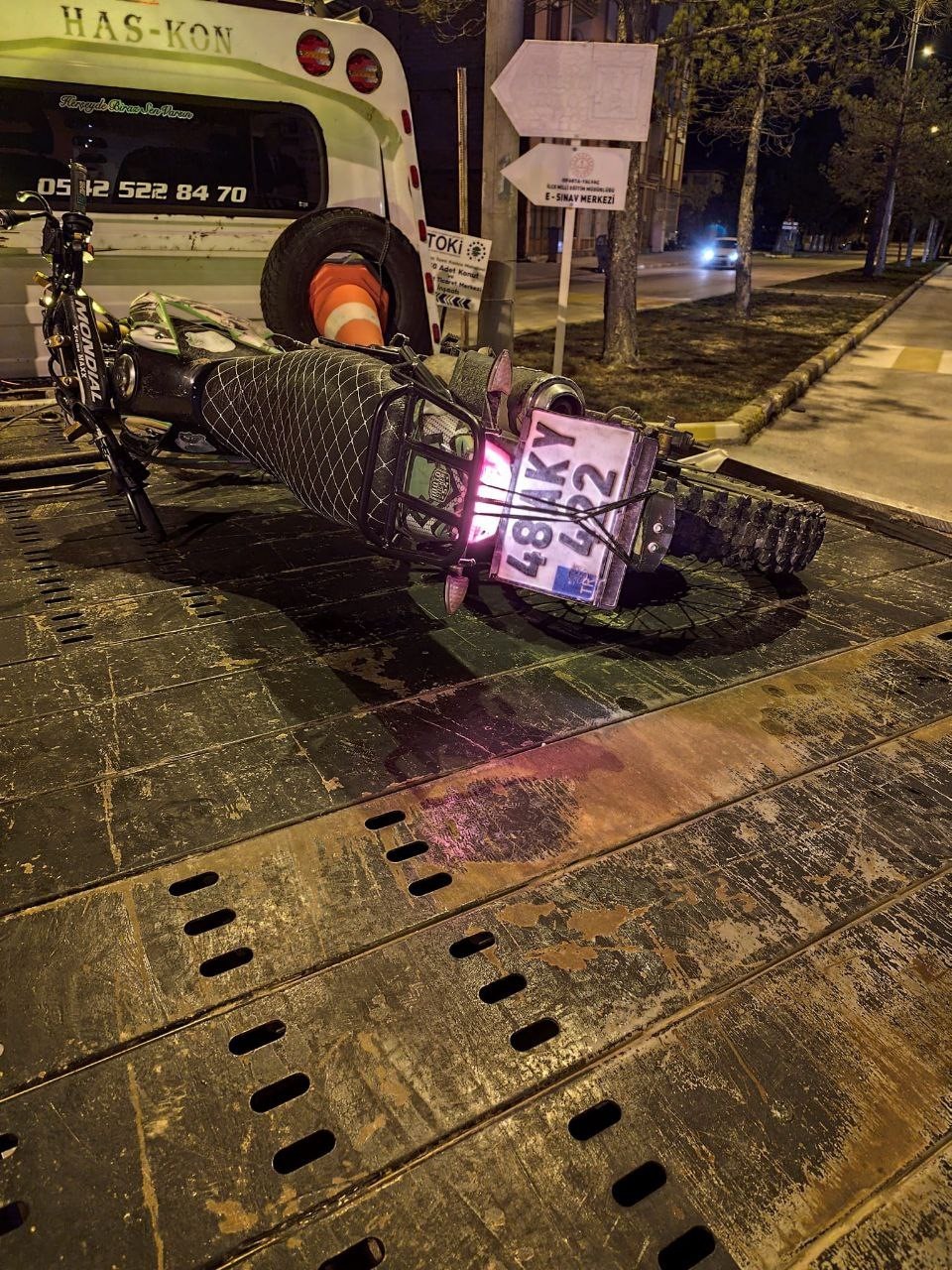 Alkollü sürücünün kullandığı motosiklet kazasında sürücü ağır yaralandı