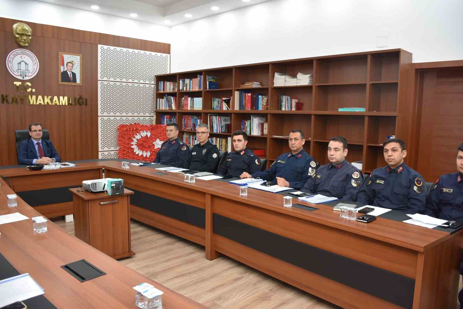 Salihli&rsquo;de kadına y&ouml;nelik şiddete karşı kritik zirve
