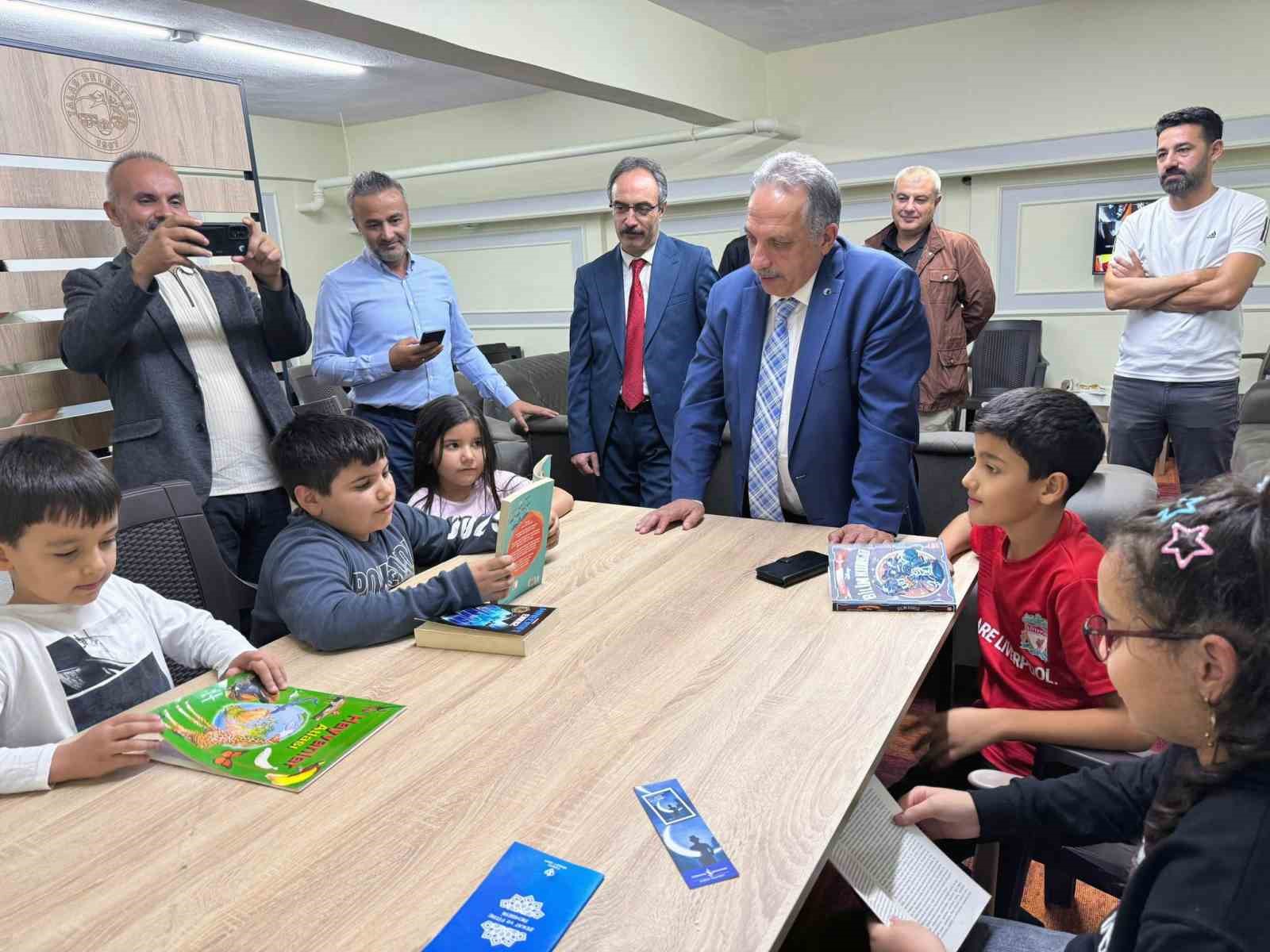 Apartman k&uuml;t&uuml;phaneleri &ouml;ğrencilerin adresi
