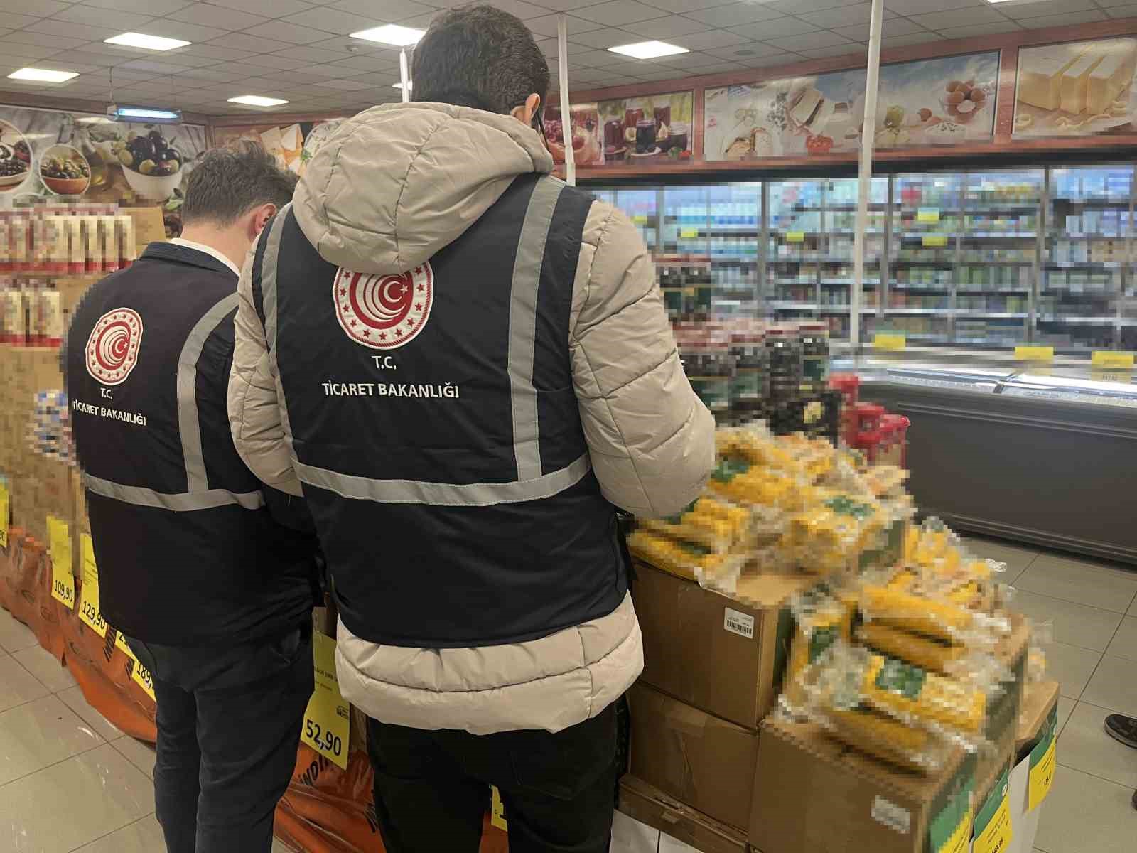 İzmir’de Ramazan öncesi market denetimi