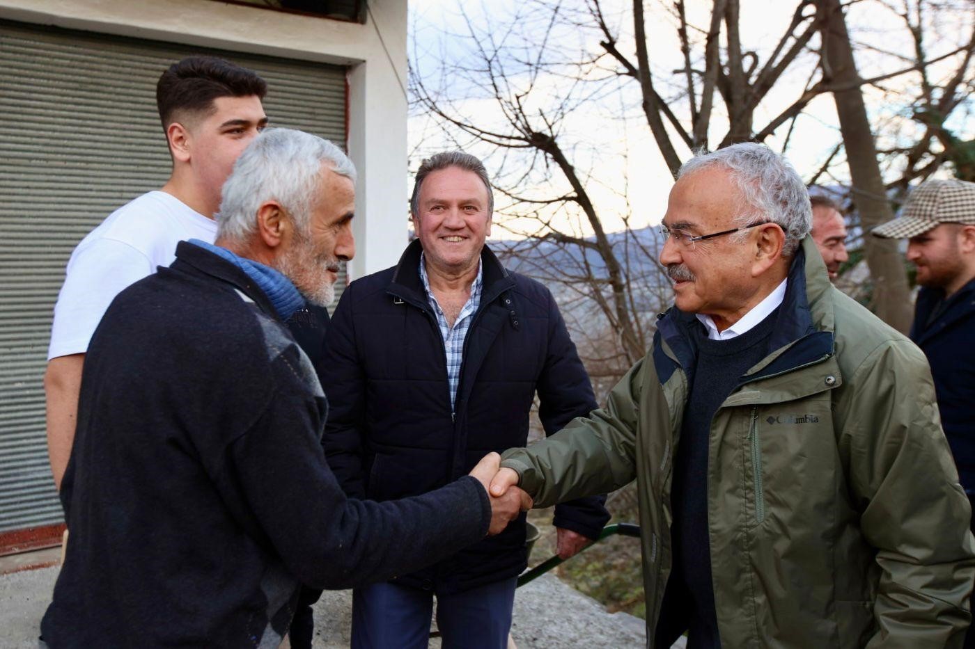 Başkan G&uuml;ler: "Kendi iş makinelerimiz ile yoğun &ccedil;alışıyoruz"
