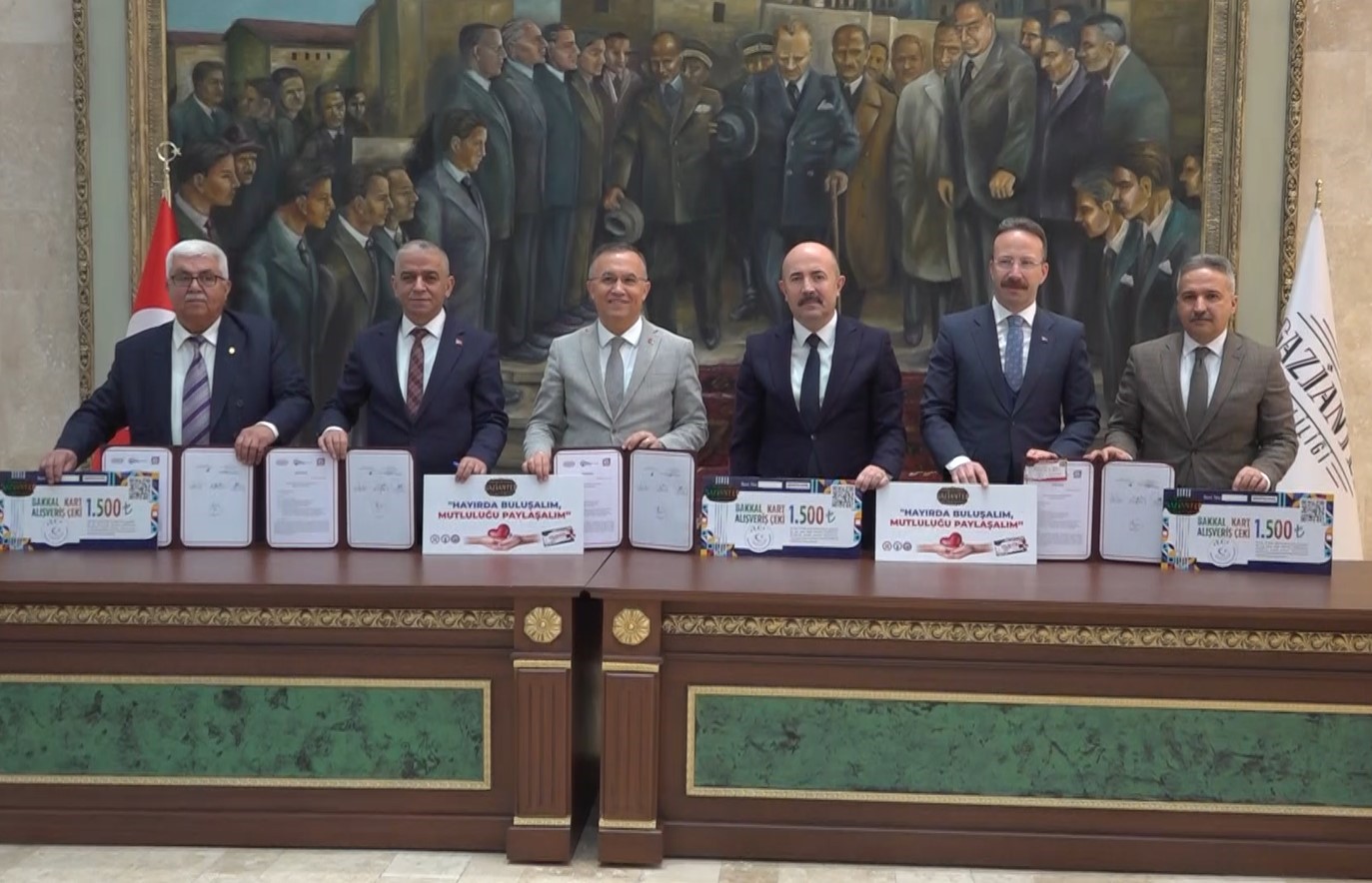 Gaziantep’te ihtiyaç sahibi vatandaşlara Ramazan müjdesi: ’BakkalKart’