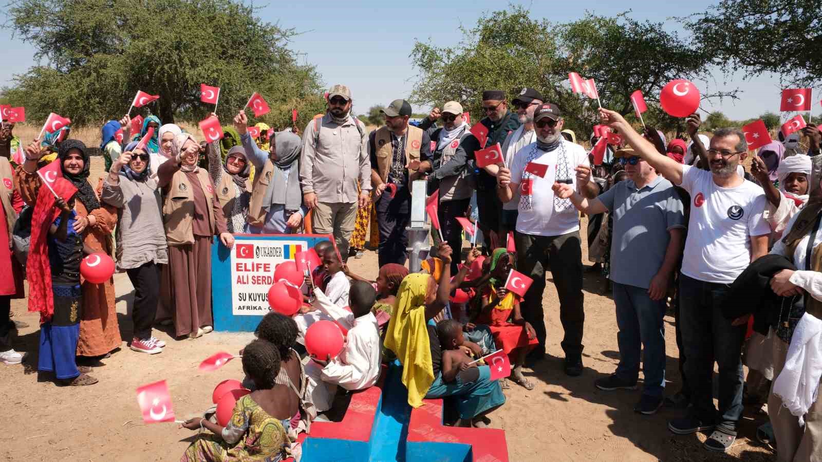 UKABDER eli ile &Ccedil;ad&rsquo;da T&uuml;rk sancağı dalgalanıyor
