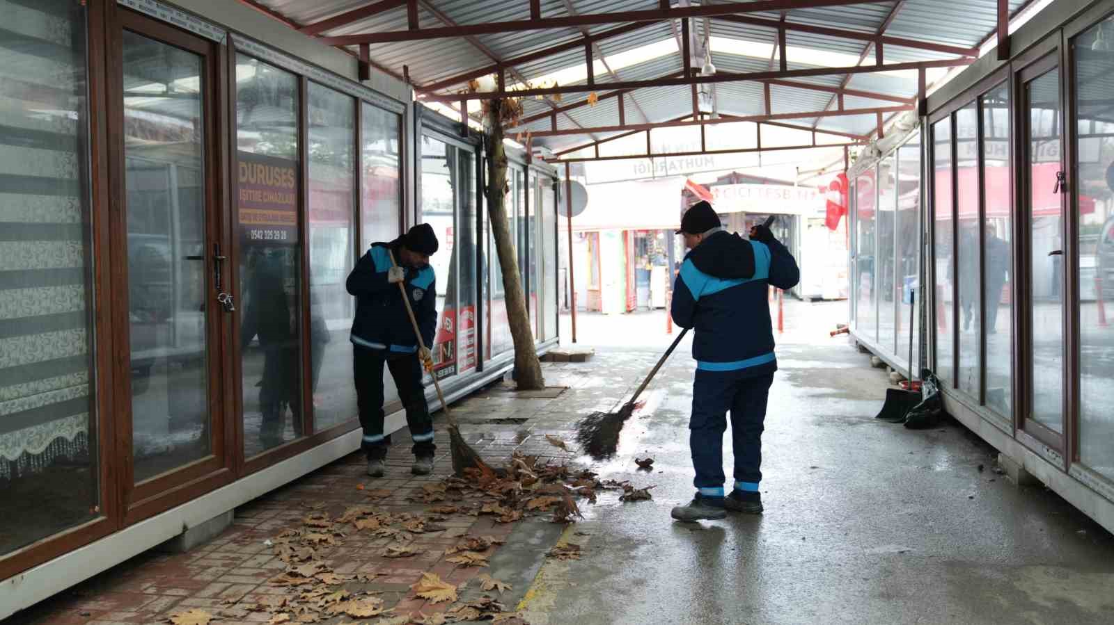 Battalgazi&rsquo;de Kanalboyu ve Orduzu&rsquo;da temizlik &ccedil;alışması
