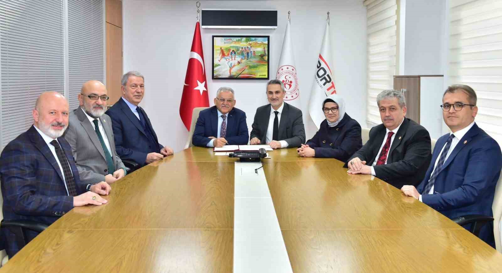 Başkan B&uuml;y&uuml;kkılı&ccedil;&rsquo;tan Kayseri sporuna dev hamle: Başkentte imzalar atıldı

