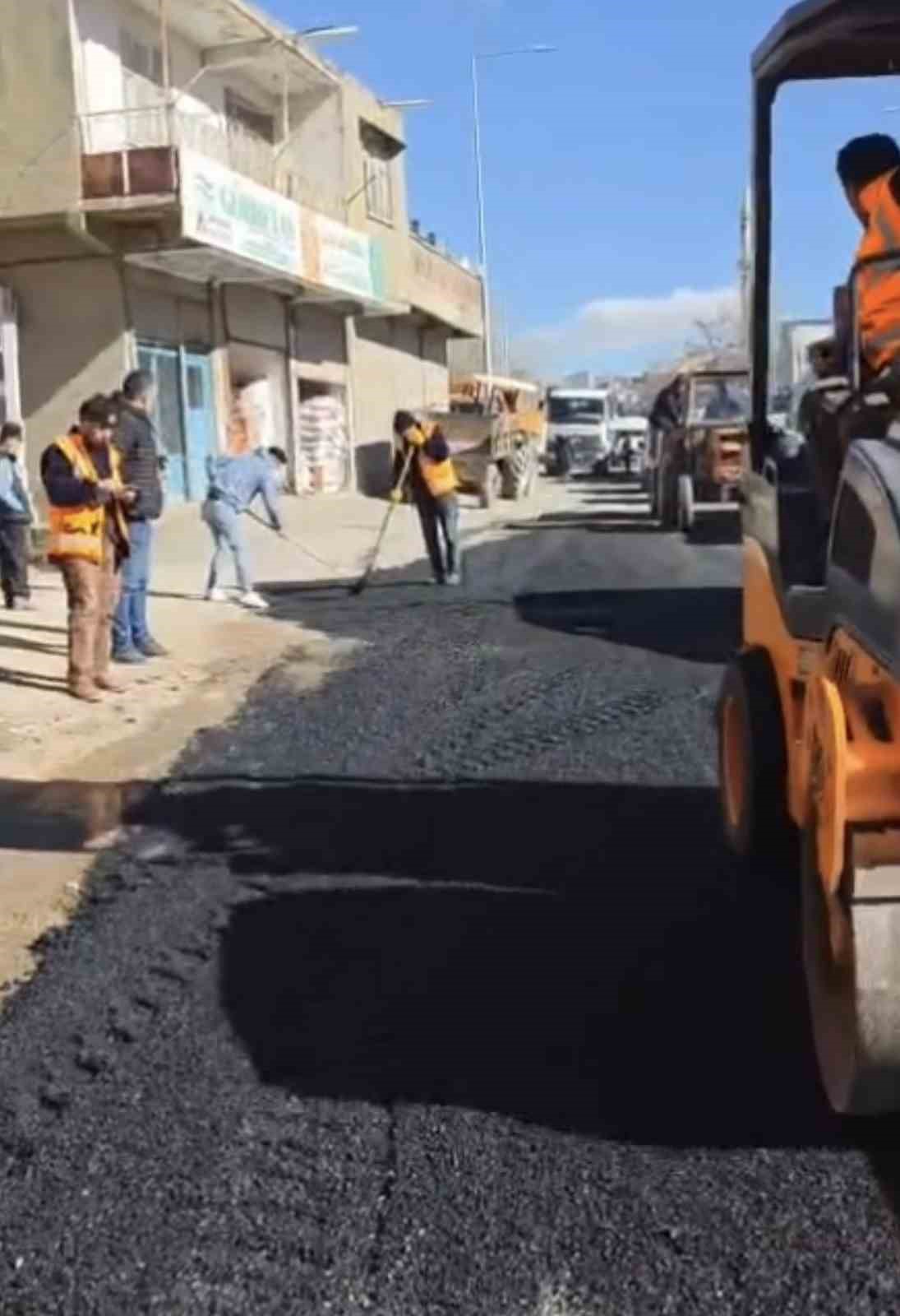 Ergani-&Ccedil;ermik yolunun yapımına başlandı
