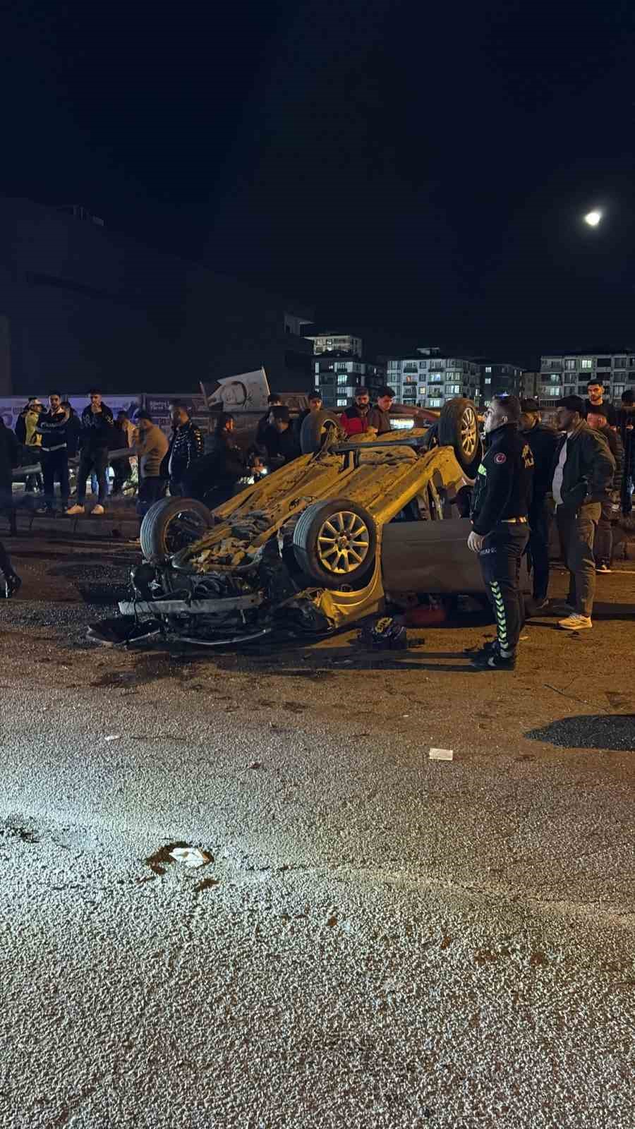 Batman&rsquo;da otomobil takla attı: 1 yaralı
