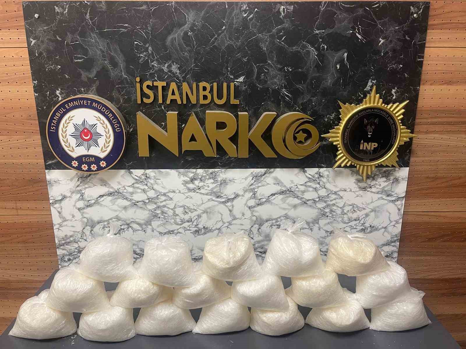 Bahçelievler’de valizden uyuşturucu çıktı: 18 kilo katı metamfetamin ele geçirildi