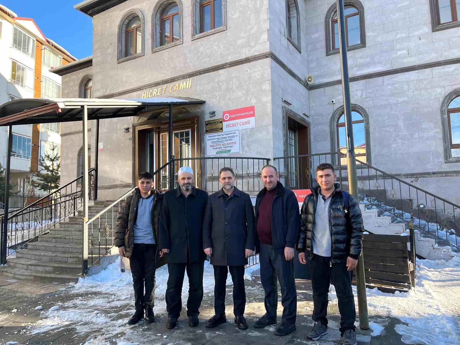 Yakutiye&rsquo;de camiler Ramazan&rsquo;a hazırlanıyor
