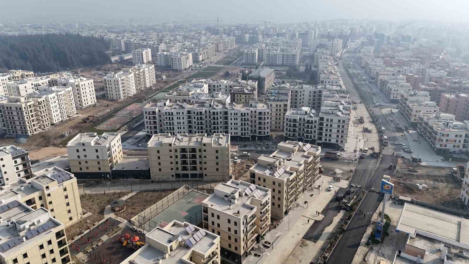 Hatay B&uuml;y&uuml;kşehir Belediyesi kentin tarihinin yeniden yazılışında sahada varlığını hissettiriyor
