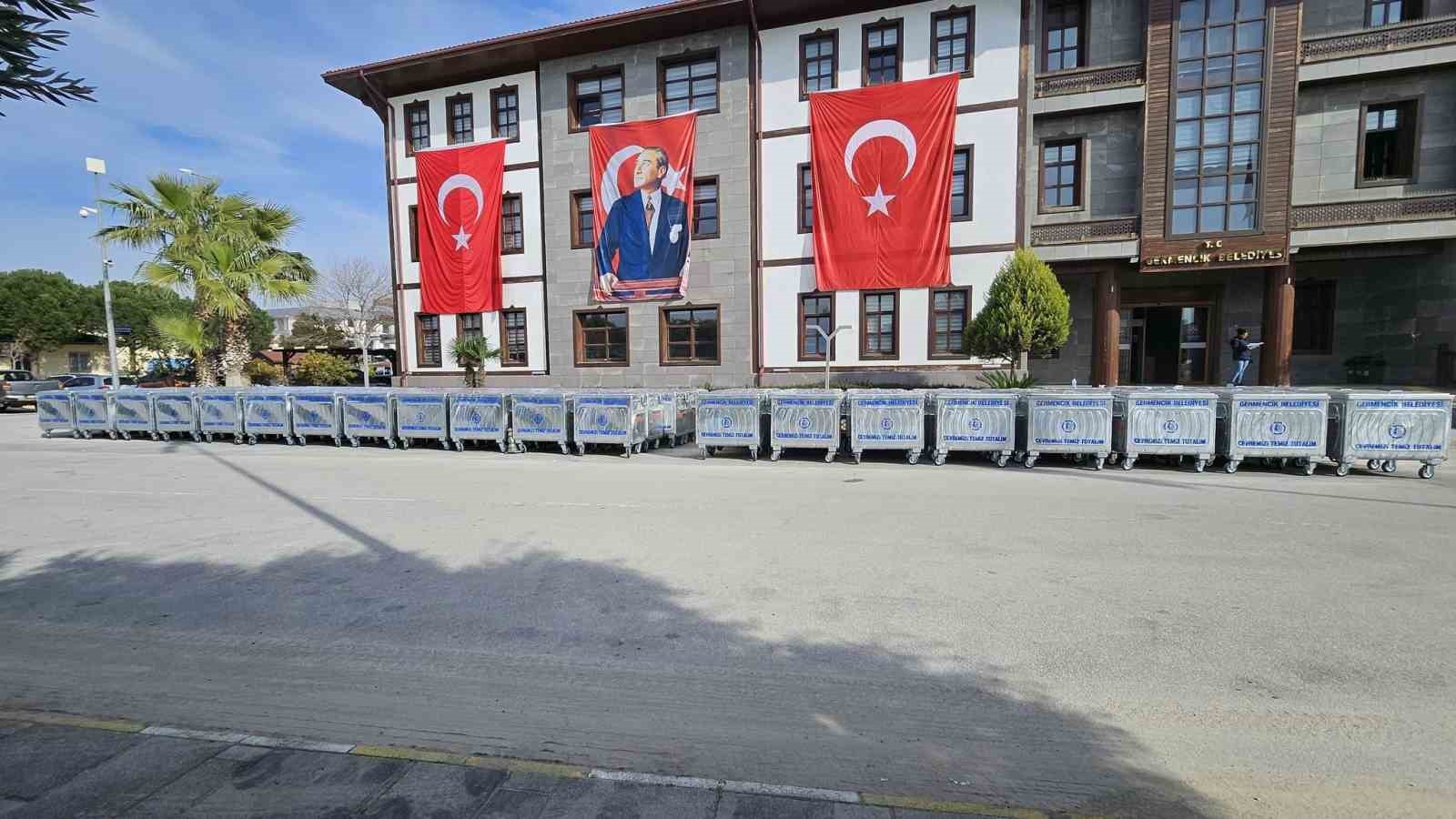 Germencik Belediyesi&rsquo;nden &ccedil;evre temizliğine 100 yeni &ccedil;&ouml;p konteyneri

