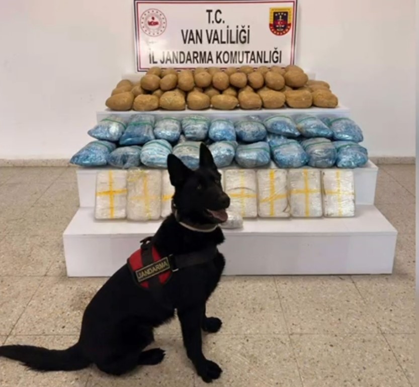 Van&rsquo;da bir ayda 224 kilo uyuşturucu ele ge&ccedil;irildi
