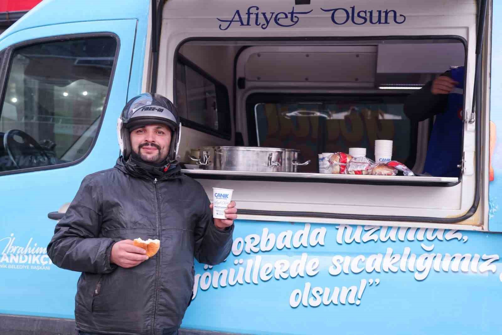 Canik&rsquo;te g&ouml;n&uuml;lleri ısıtan ikram
